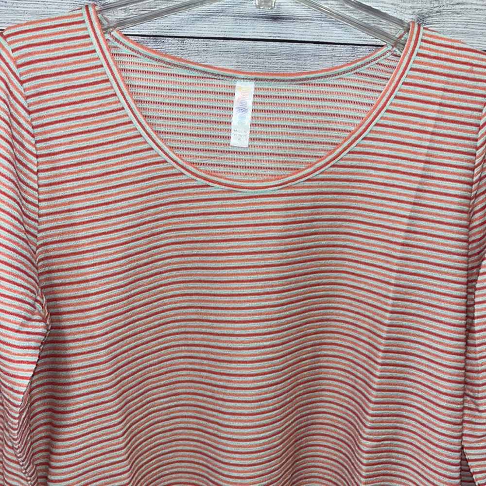 LuLaRoe Lynnae size XL Stripped Long Sleeve Tunic
